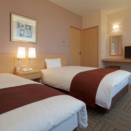 Kanazawa Tokyu Hotel מראה חיצוני תמונה A typical room at the hotel