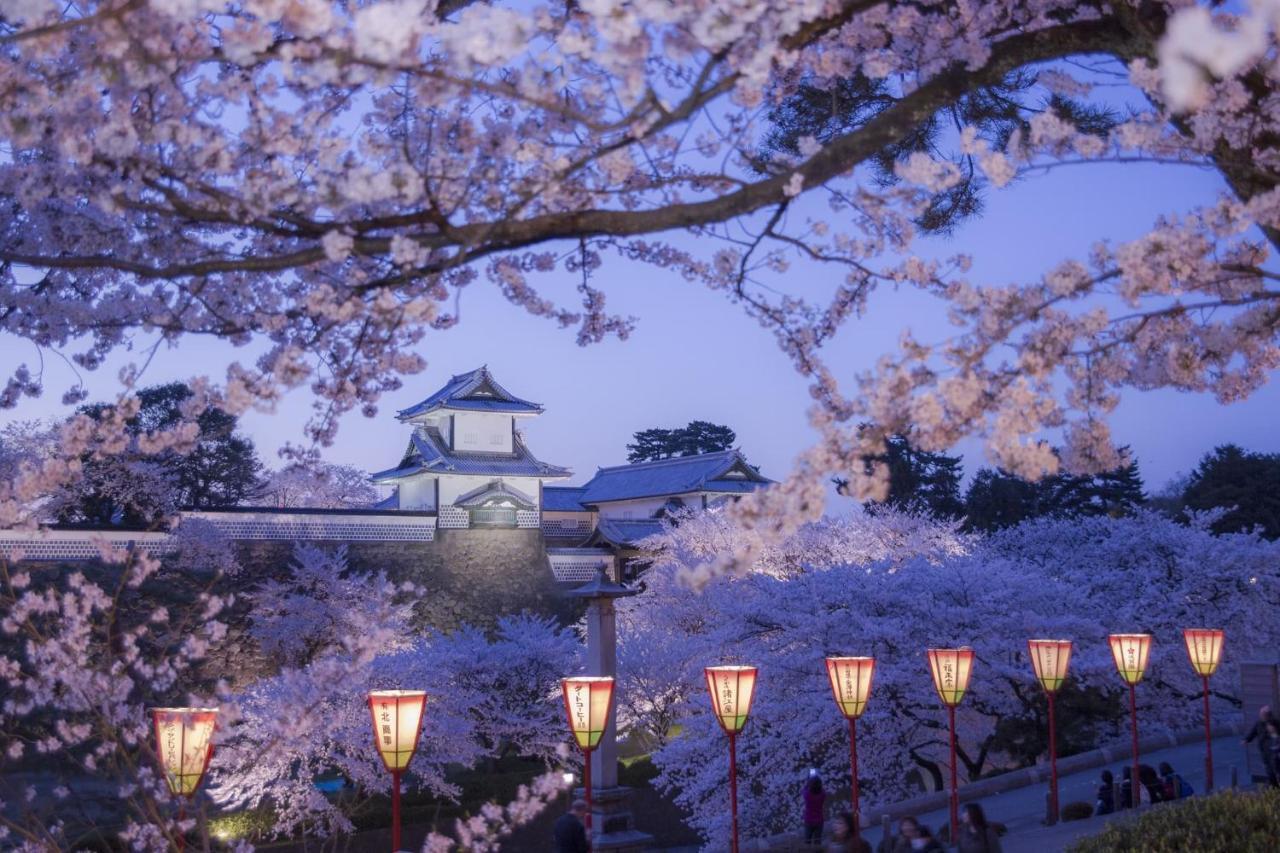 Kanazawa Tokyu Hotel מראה חיצוני תמונה Himeji Castle