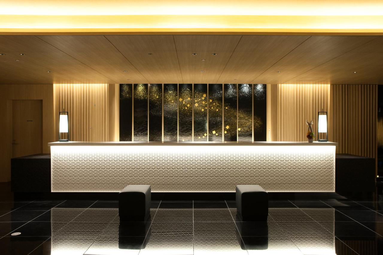 Kanazawa Tokyu Hotel מראה חיצוני תמונה Reception desk at the hotel