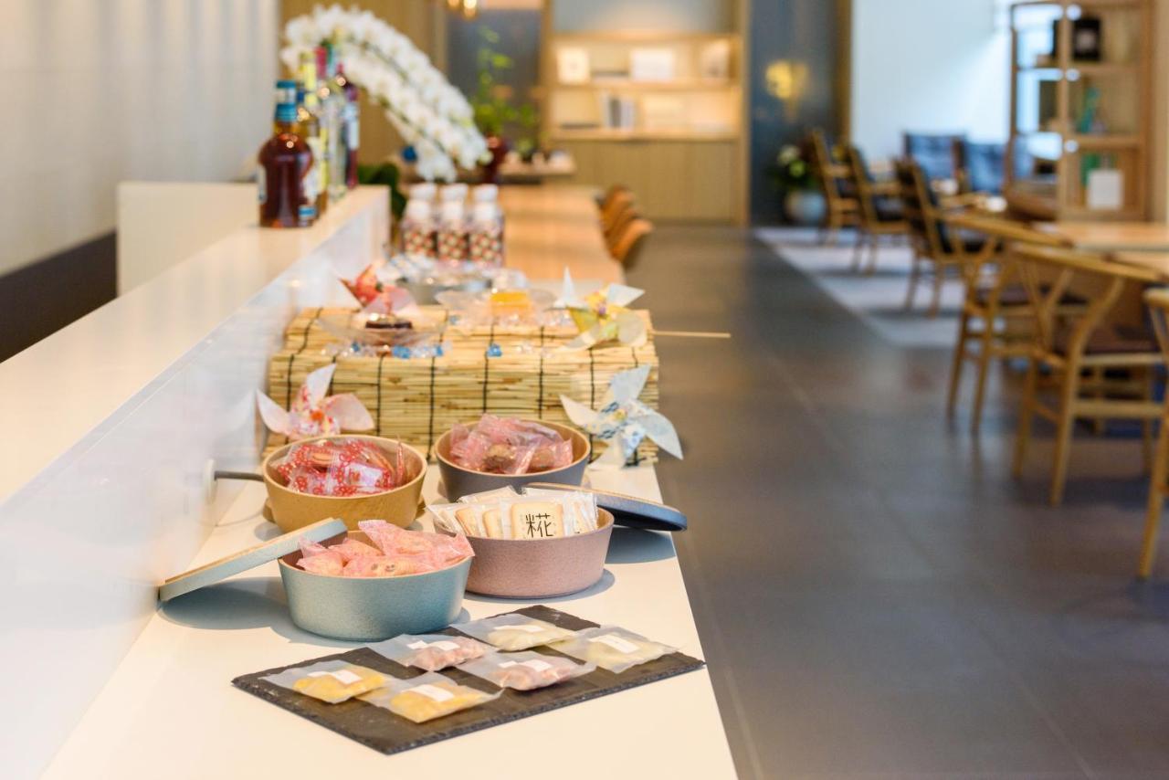 Kanazawa Tokyu Hotel מראה חיצוני תמונה A buffet at a restaurant